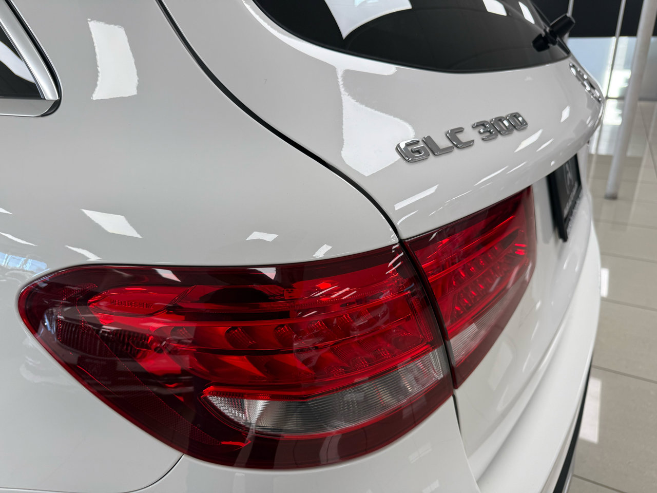 Used 2018 Mercedes-Benz GLC 300 GLC300 4MATIC image 30