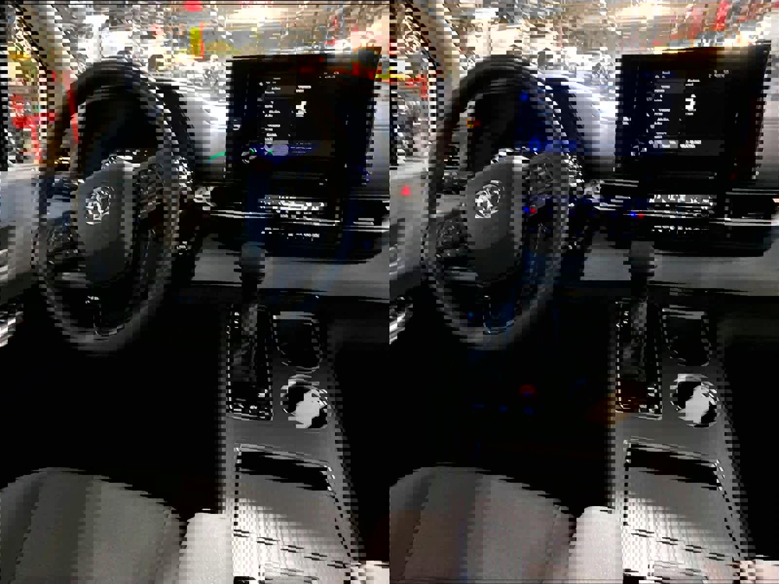 Used 2025 Toyota Sienna LE image 18