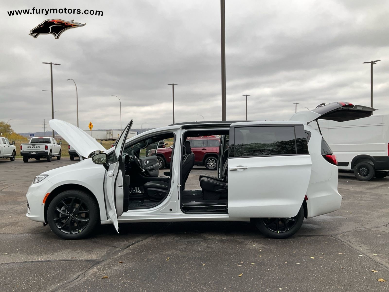 New 2026 Chrysler Pacifica Limited w/ S Appearance Package image 40