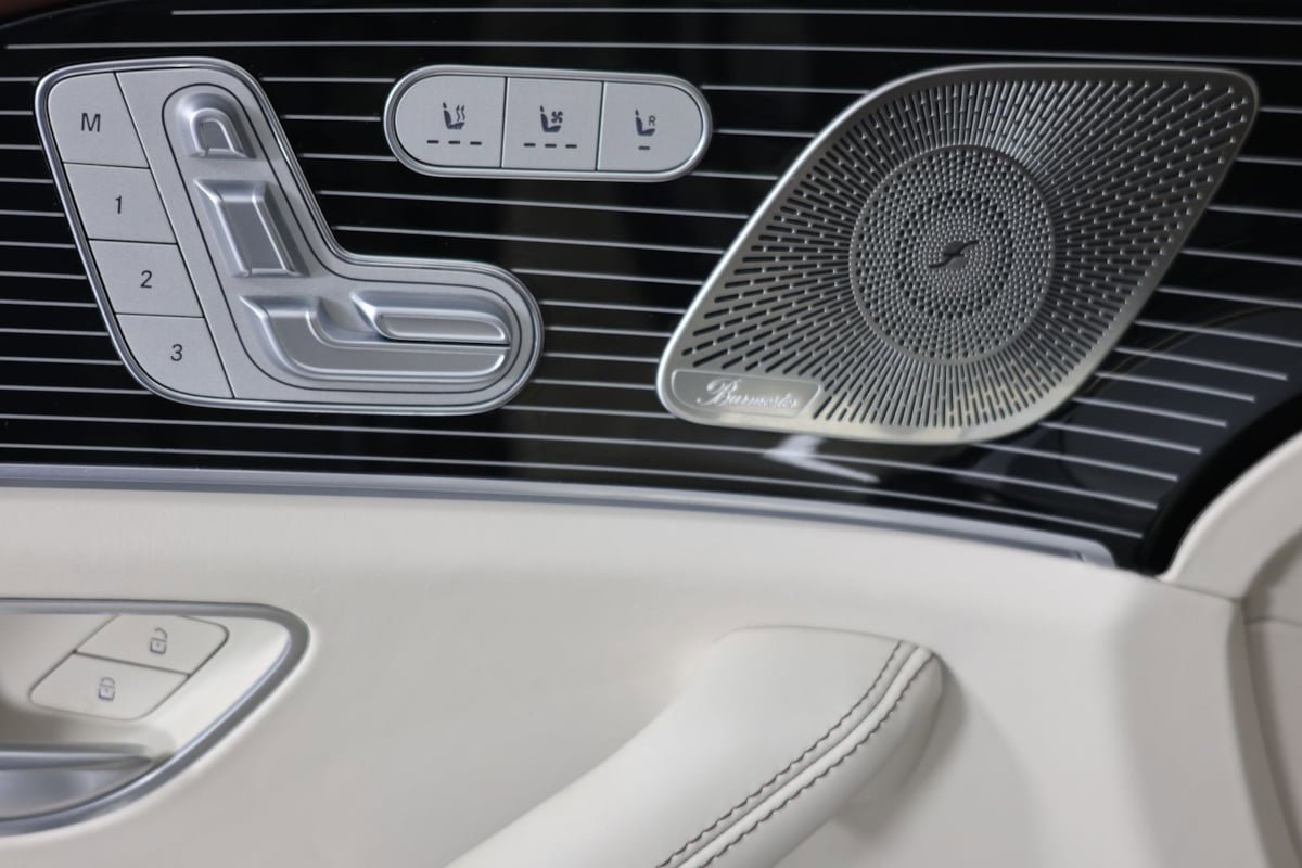 Used 2023 Mercedes-Benz Maybach GLS 600 4MATIC image 9
