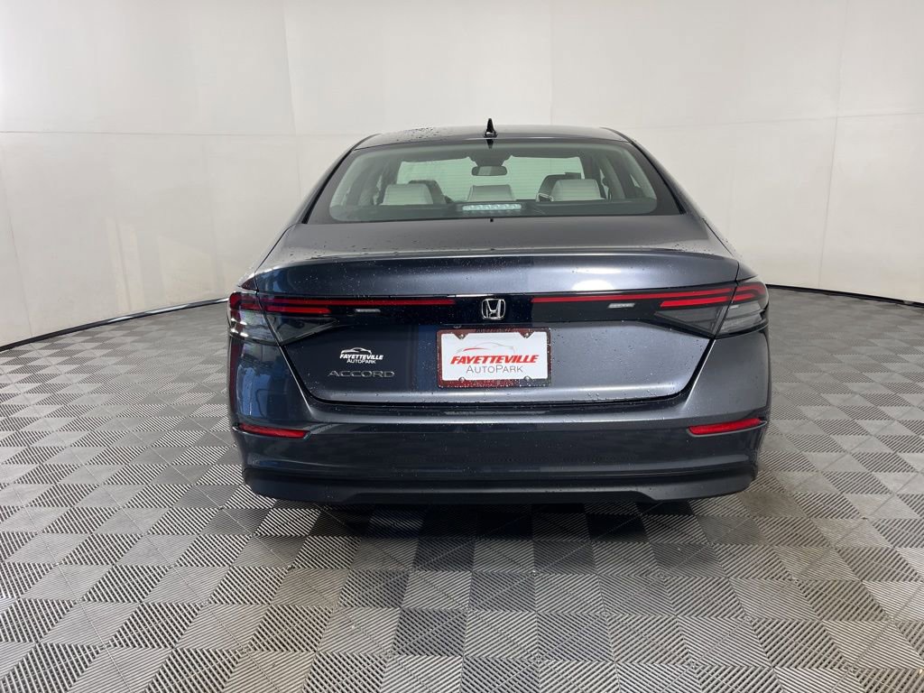 New 2025 Honda Accord SE image 4