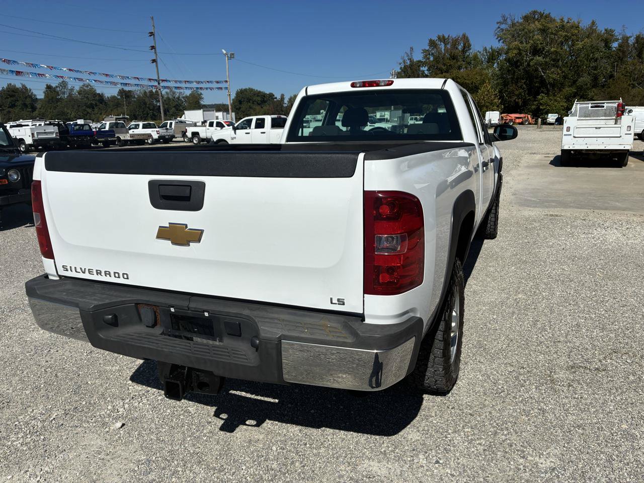 Used 2014 Chevrolet Silverado 2500 W/T w/ Snow Plow Prep Package AWD/4WD image 5