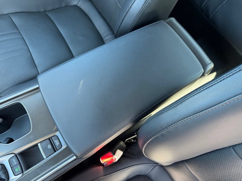 Used 2018 Honda Accord Touring image 29