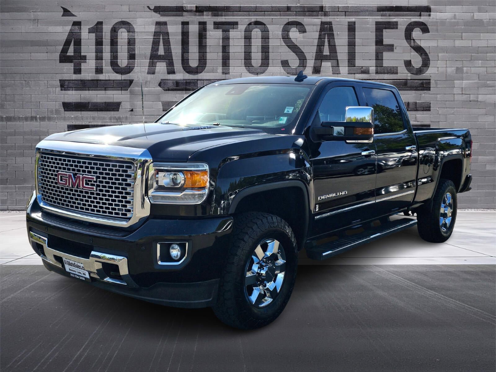 Used 2016 GMC Sierra 3500 Denali w/ Duramax Plus Package AWD/4WD image 6