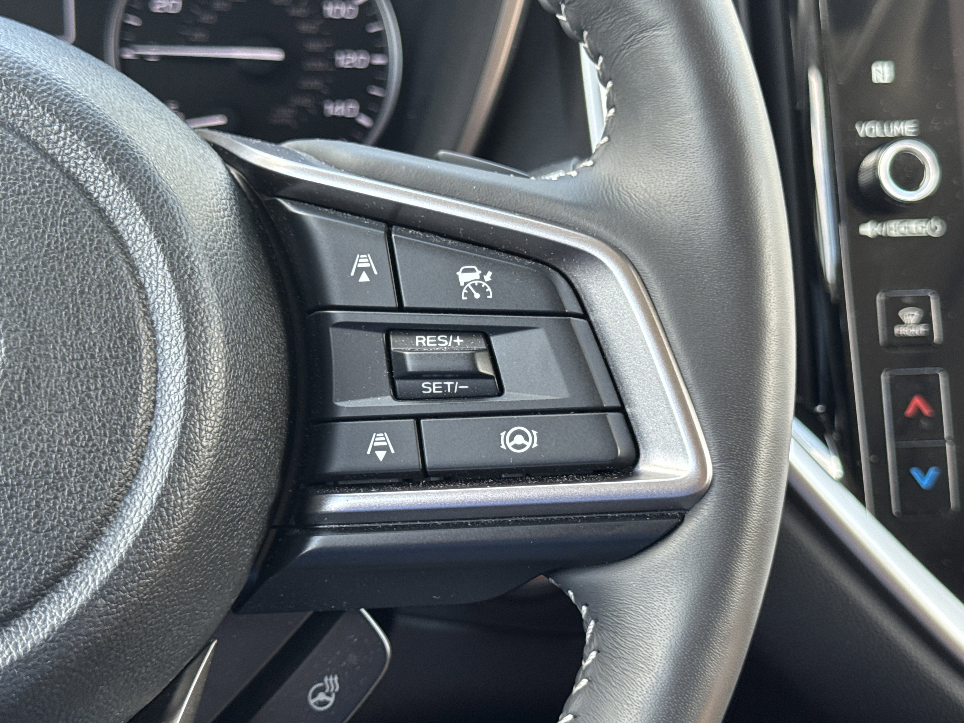 Certified 2023 Subaru Ascent Touring AWD/4WD image 15