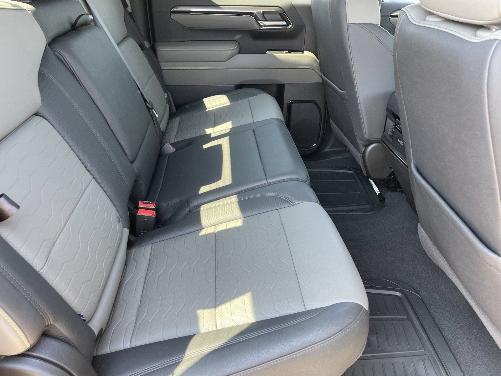 Certified 2025 Chevrolet Silverado 1500 ZR2 AWD/4WD image 14