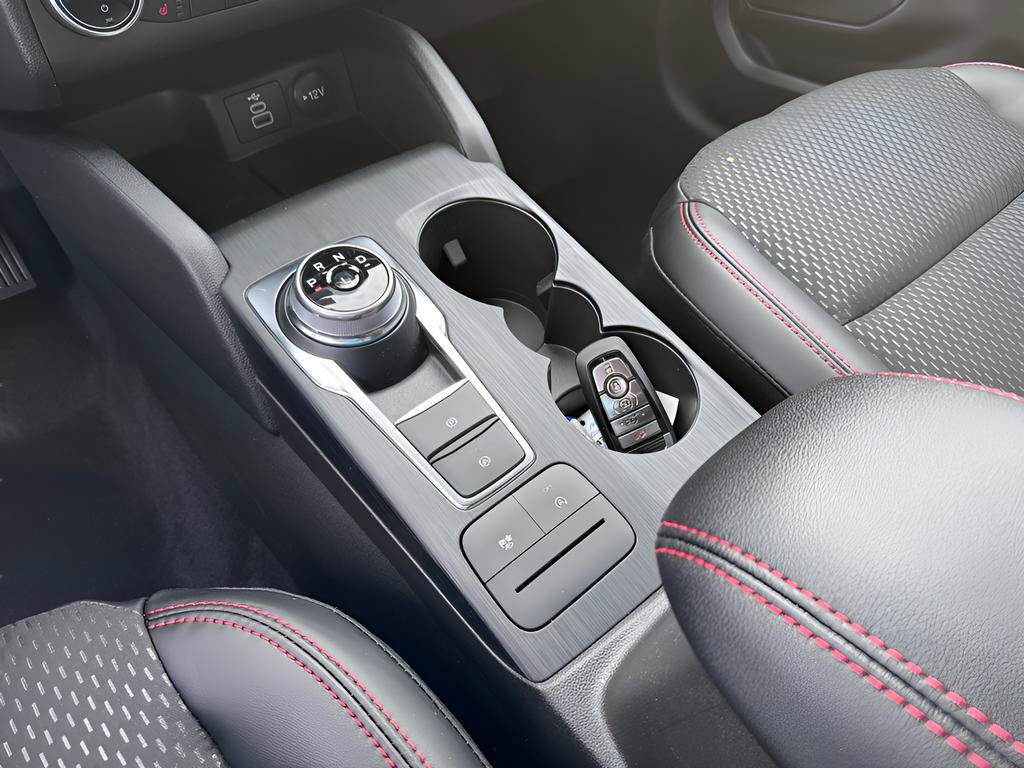New 2026 Ford Escape ST-Line w/ Cold Weather Package FWD image 33