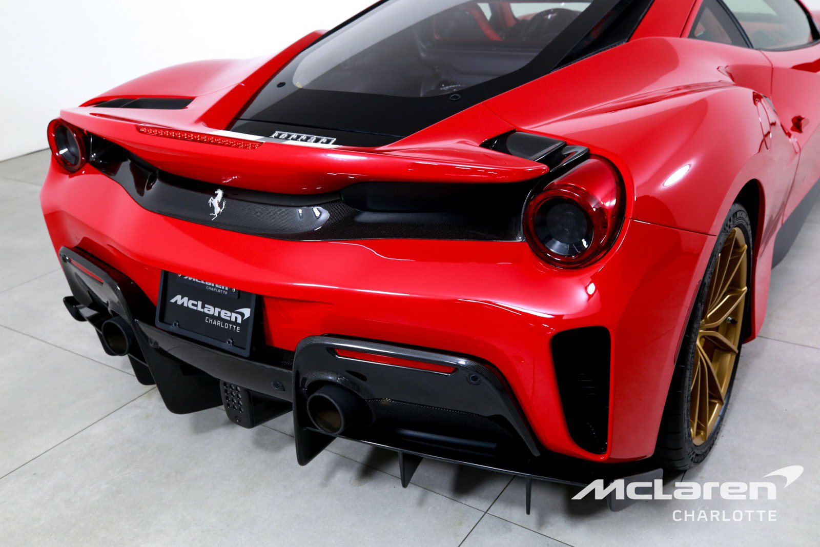 Used 2020 Ferrari 488 Pista Coupe RWD image 37