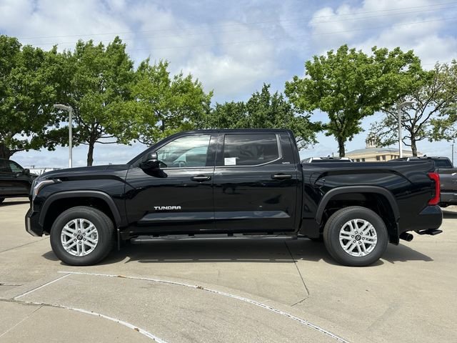 New 2026 Toyota Tundra SR5 w/ SR5 Convenience Package AWD/4WD image 2