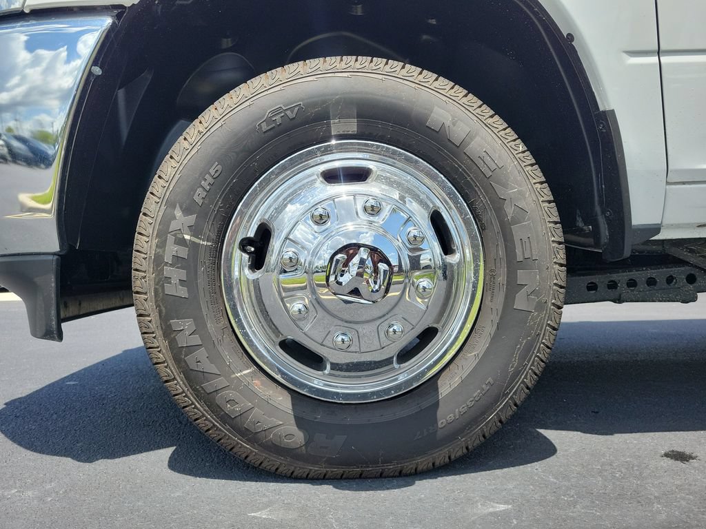 New 2026 RAM 3500 Tradesman w/ Chrome Appearance Group A AWD/4WD image 9