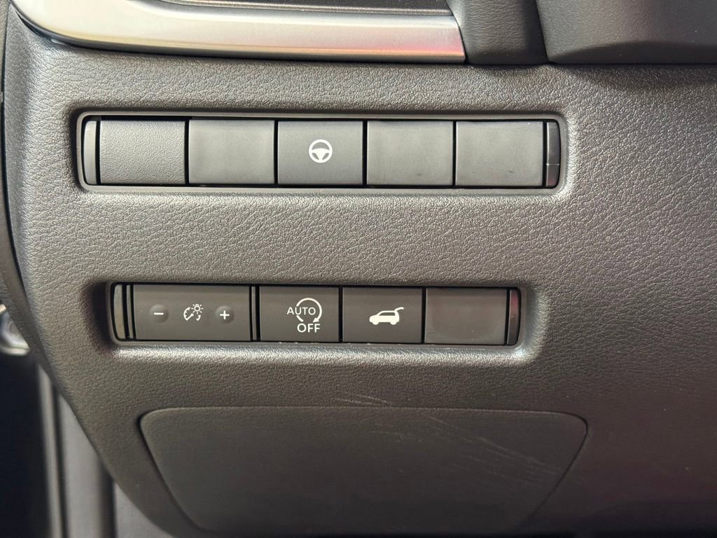 Used 2023 Nissan Rogue SV w/ SV Premium B Package AWD/4WD image 28