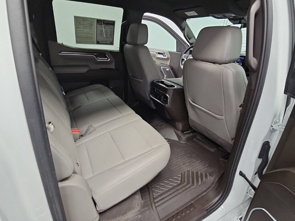 Certified 2024 Chevrolet Silverado 1500 LTZ AWD/4WD image 38
