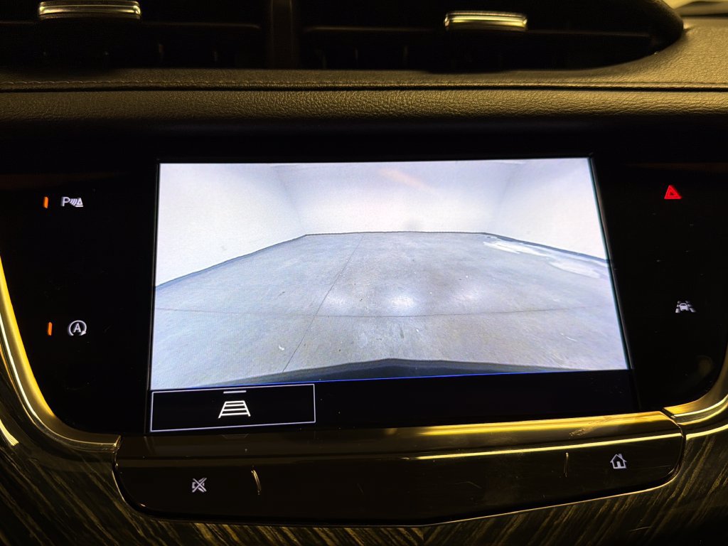 Used 2023 Cadillac XT6 Premium Luxury FWD image 45