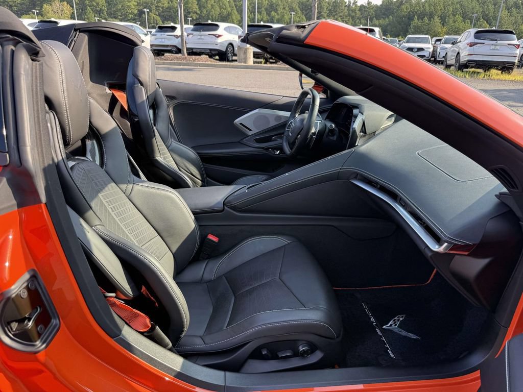 Used 2021 Chevrolet Corvette Stingray Preferred Conv w/ Z51 Performance Package RWD image 11