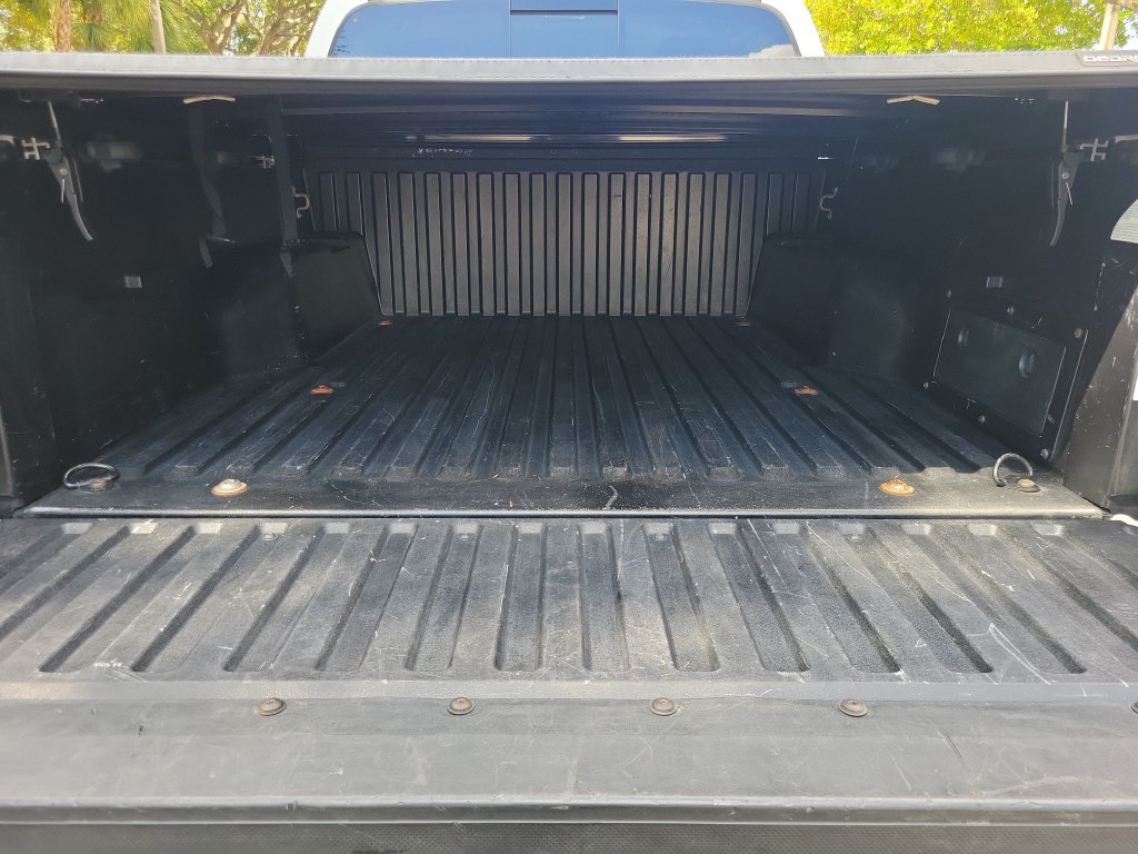 Used 2019 Toyota Tacoma SR5 RWD image 7