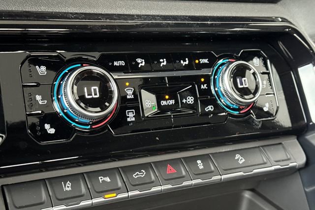 New 2026 GMC Sierra 3500 AT4 w/ AT4 Premium Plus Package image 18