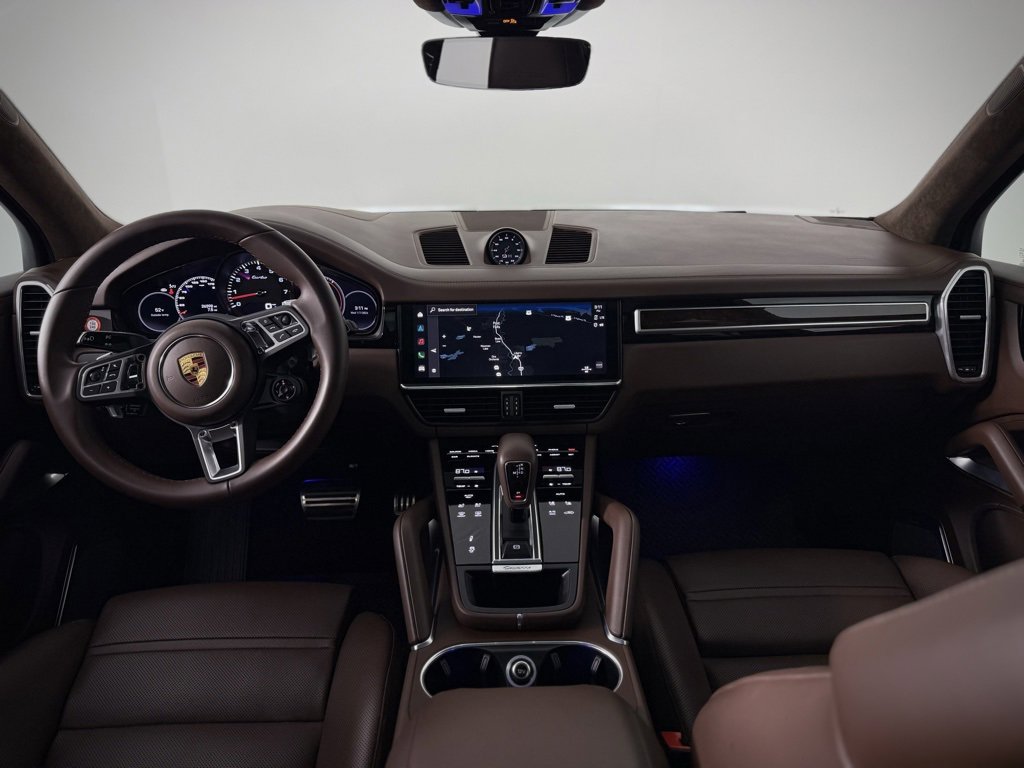 Used 2022 Porsche Cayenne Turbo image 22