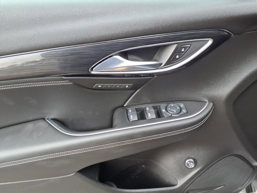 Used 2023 Buick Envision Essence image 13