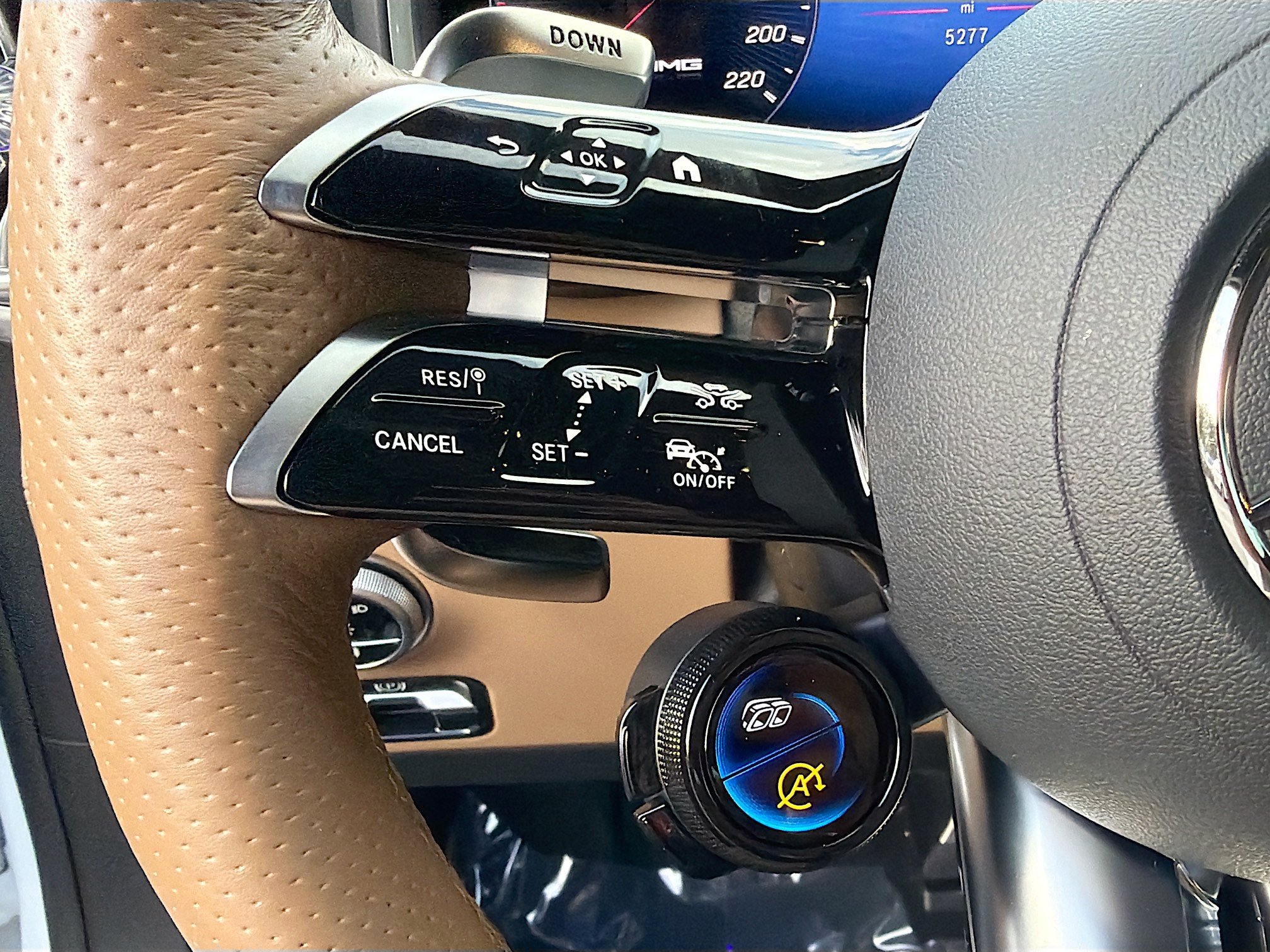 Used 2025 Mercedes-Benz AMG GT 63 image 36