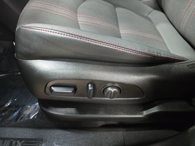 Used 2023 Chevrolet Equinox RS image 30