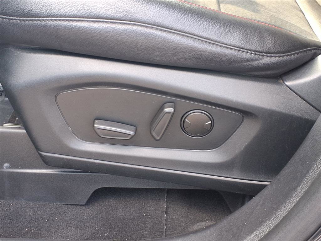 Used 2022 Ford Explorer ST-Line image 12