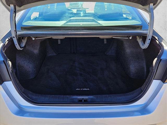 Used 2024 Nissan Altima 2.5 SV image 6