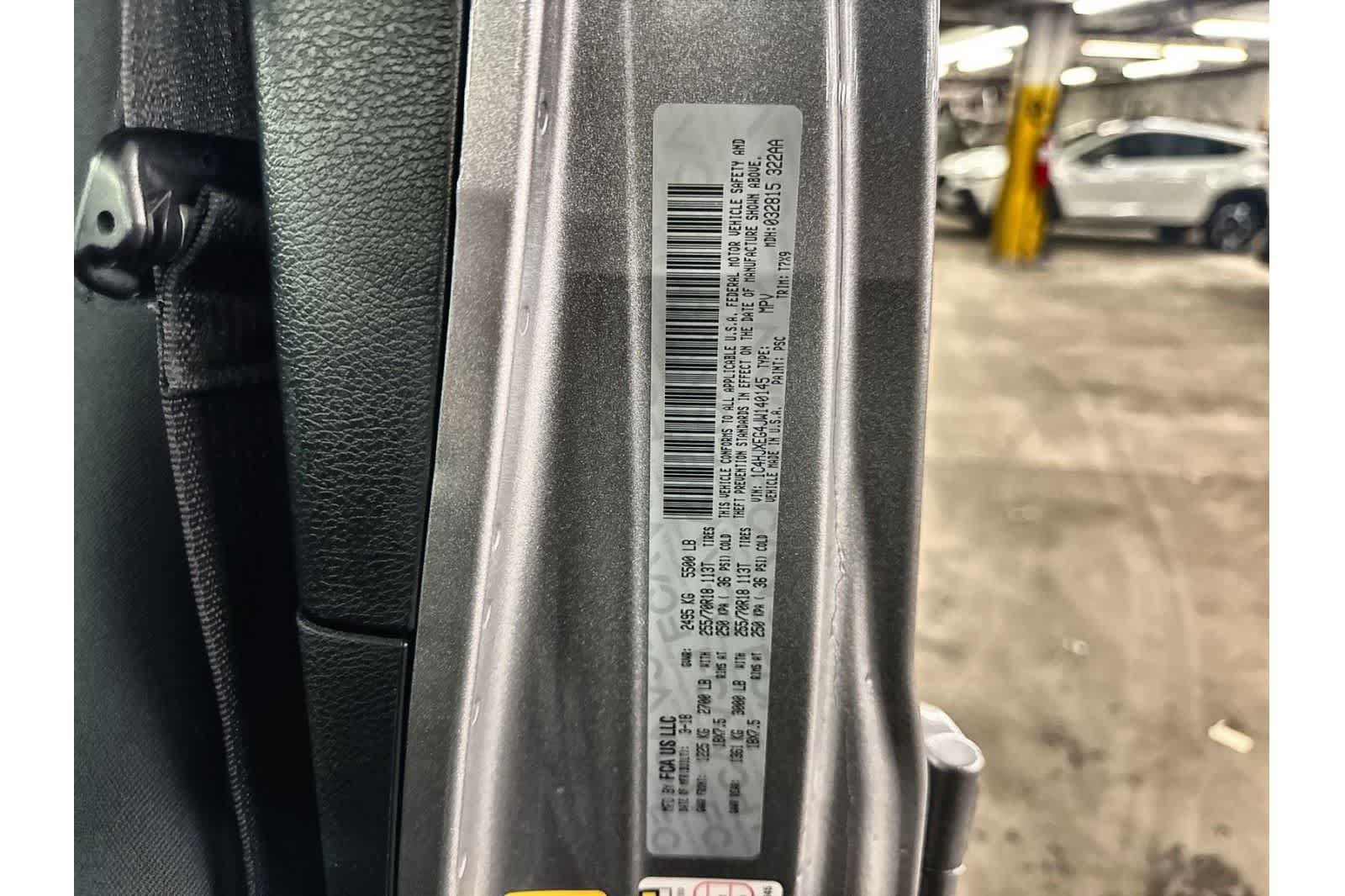 Used 2018 Jeep Wrangler Unlimited Sahara AWD/4WD image 33