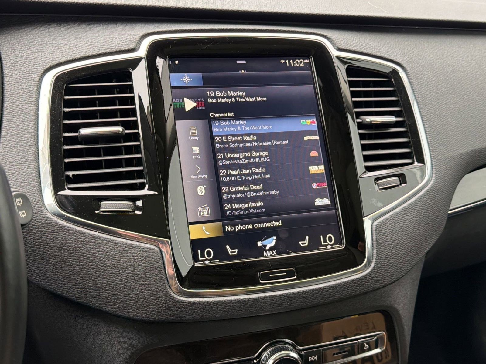 Used 2018 Volvo XC90 T8 Momentum w/ Convenience Package image 21