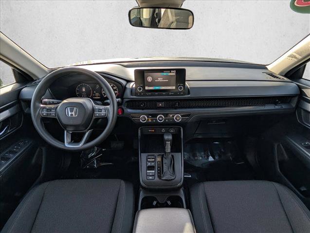 Used 2025 Honda CR-V LX image 17
