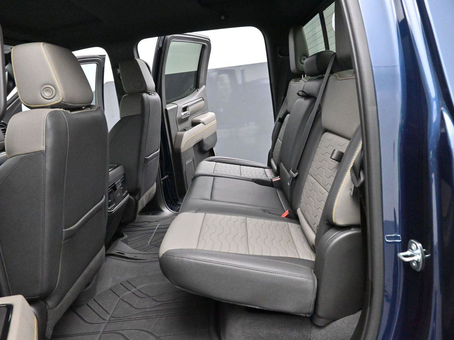 Used 2023 Chevrolet Silverado 1500 ZR2 w/ Technology Package image 29