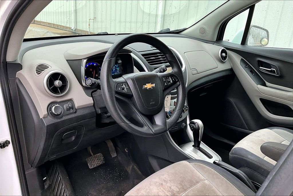 Used 2016 Chevrolet Trax LT image 14
