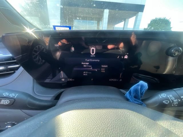 Used 2025 Buick Encore GX Sport Touring w/ Comfort Package FWD image 10