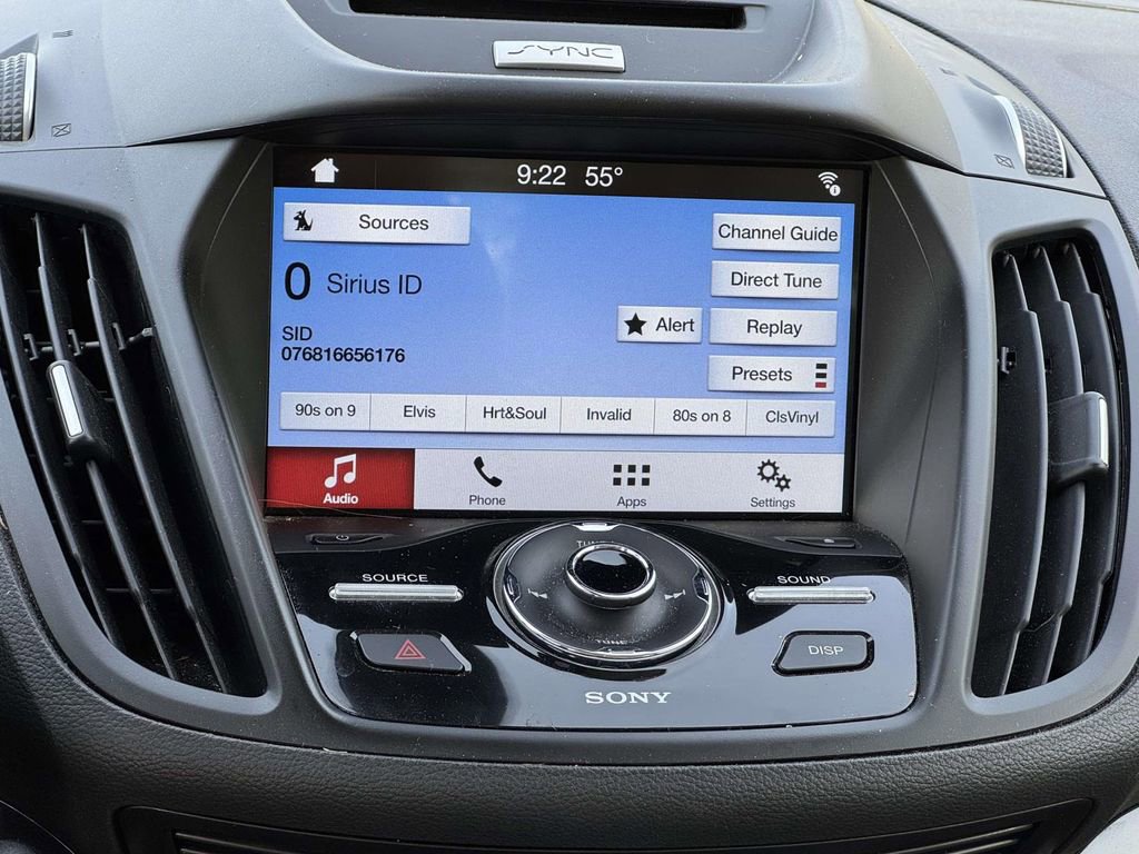 Used 2017 Ford C-MAX Titanium w/ Equipment Group 301A image 3