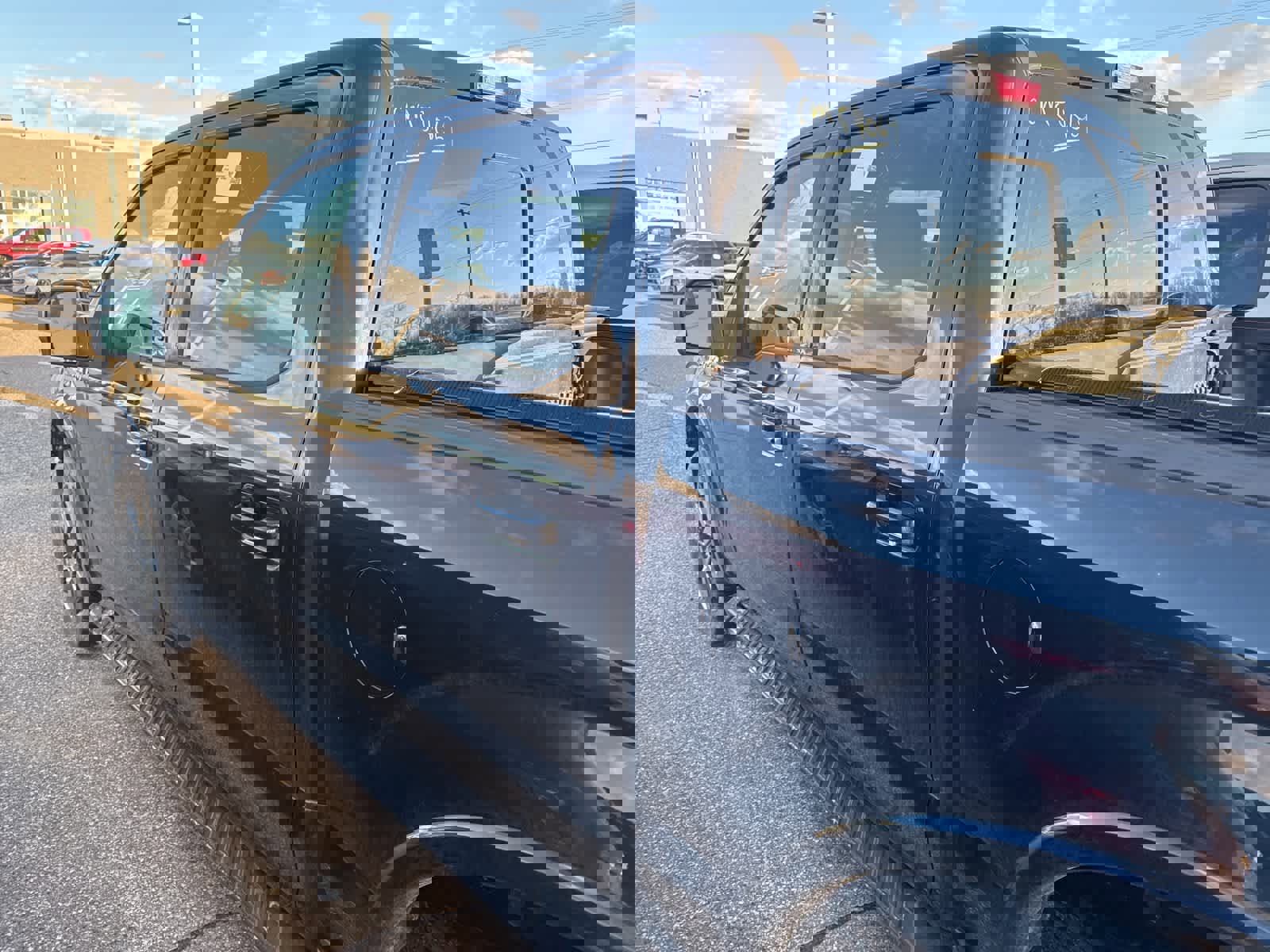 Used 2017 Ford F150 XLT w/ Equipment Group 302A Luxury image 5