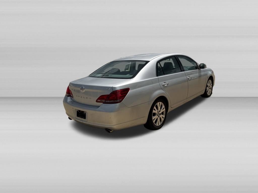 Used 2008 Toyota Avalon XLS FWD image 4