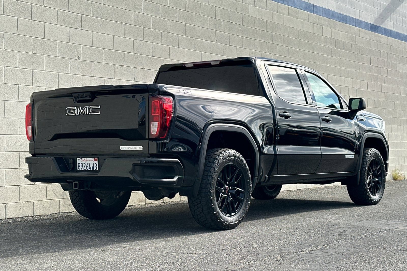 Certified 2024 GMC Sierra 1500 Elevation AWD/4WD image 4