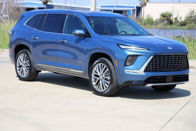 New 2026 Buick Enclave Avenir FWD image 1