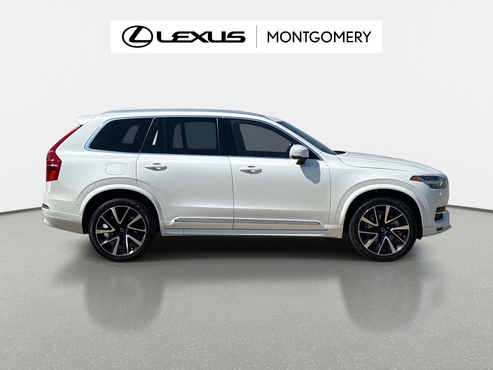 Used 2023 Volvo XC90 B5 Plus w/ Protection Package Premier AWD/4WD image 2