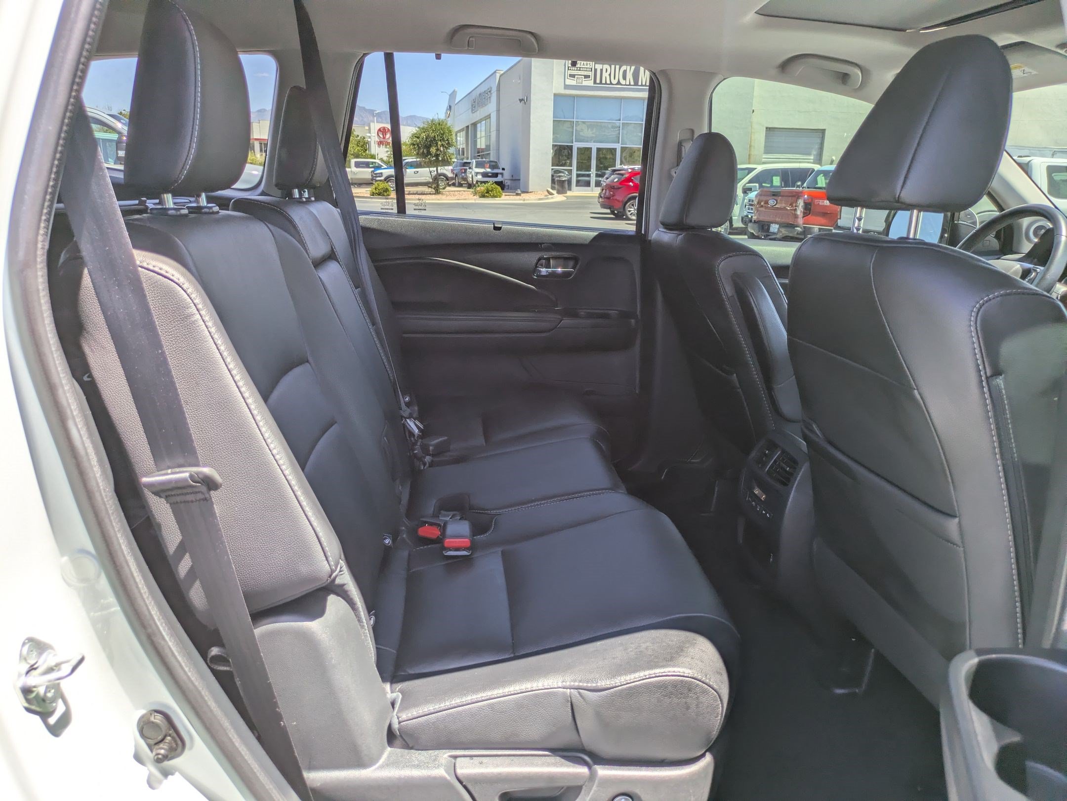 Used 2022 Honda Pilot EX-L image 30