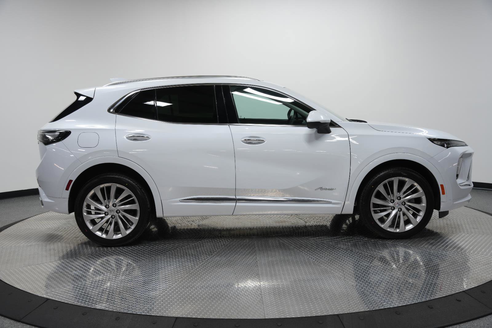 New 2026 Buick Envision Avenir image 9