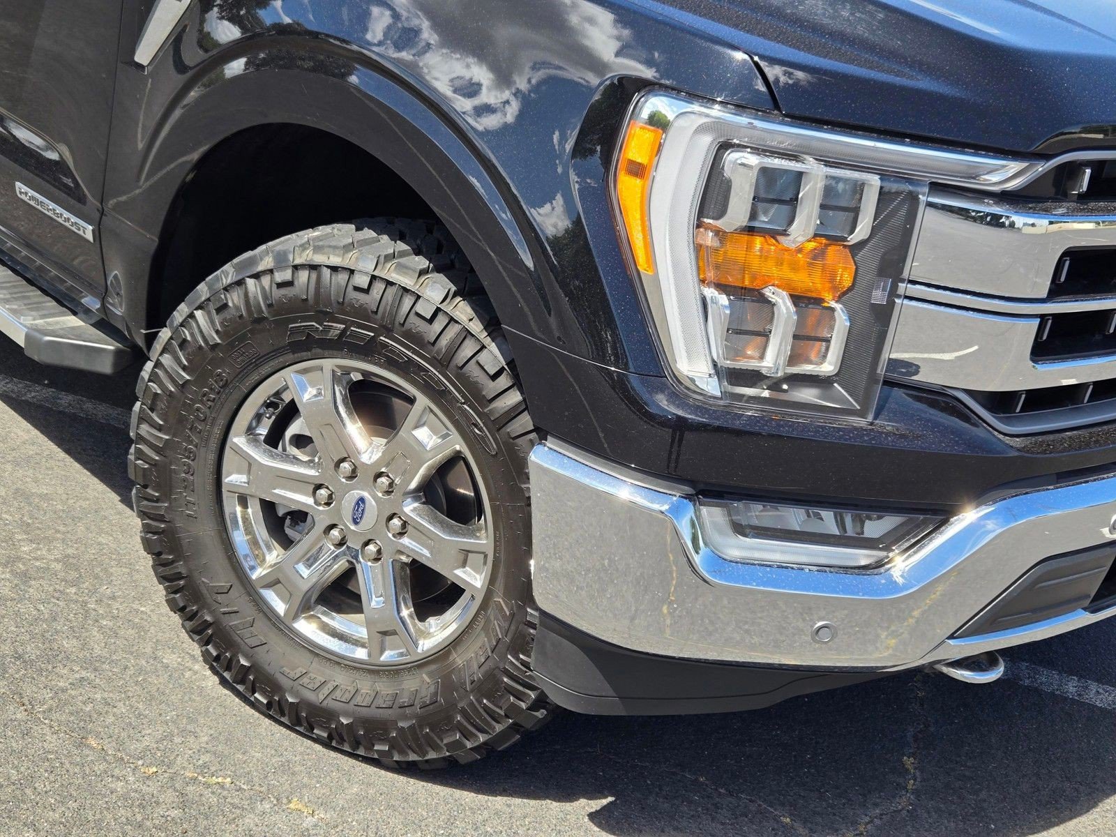 Used 2023 Ford F150 Lariat w/ Trailer Tow Package AWD/4WD image 10