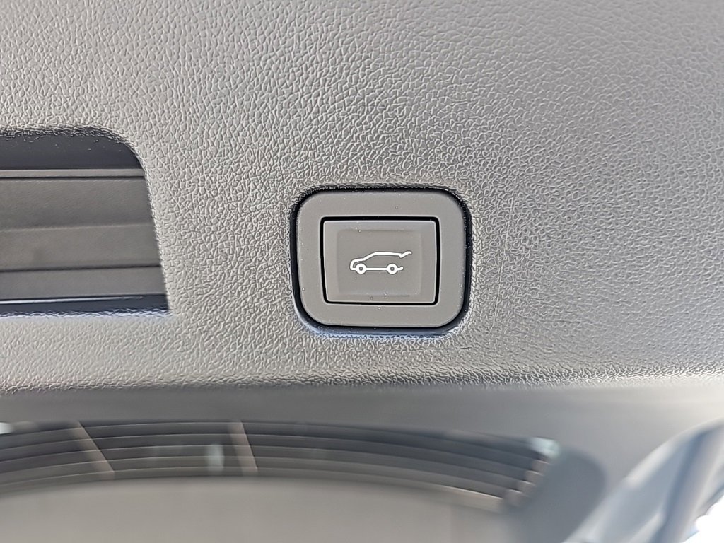 New 2026 Buick Enclave Sport Touring w/ Power Package image 8