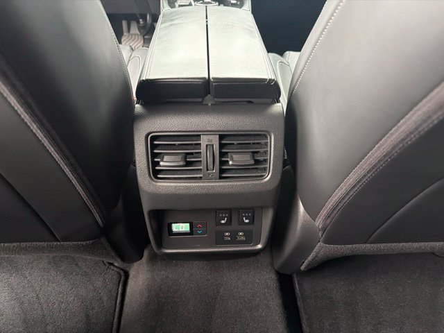 Used 2021 Nissan Rogue Platinum AWD/4WD image 17