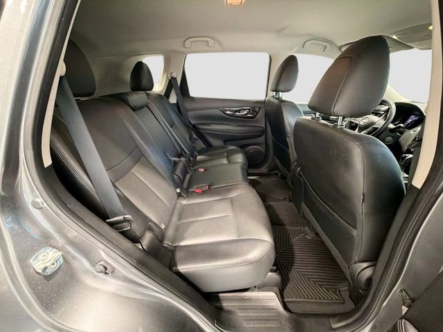 Used 2018 Nissan Rogue SL image 25