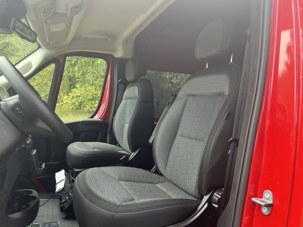 New 2026 RAM ProMaster 2500 w/ Quick Order Package 22G SLT image 15