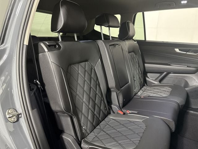 New 2026 Volkswagen Atlas SEL Premium R-Line AWD/4WD image 17