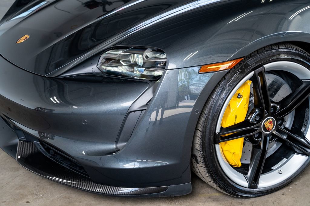 Used 2020 Porsche Taycan Turbo image 12