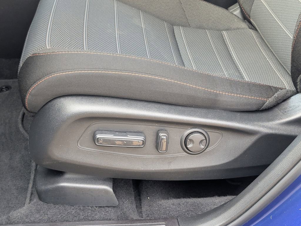 Certified 2025 Honda CR-V Sport image 11