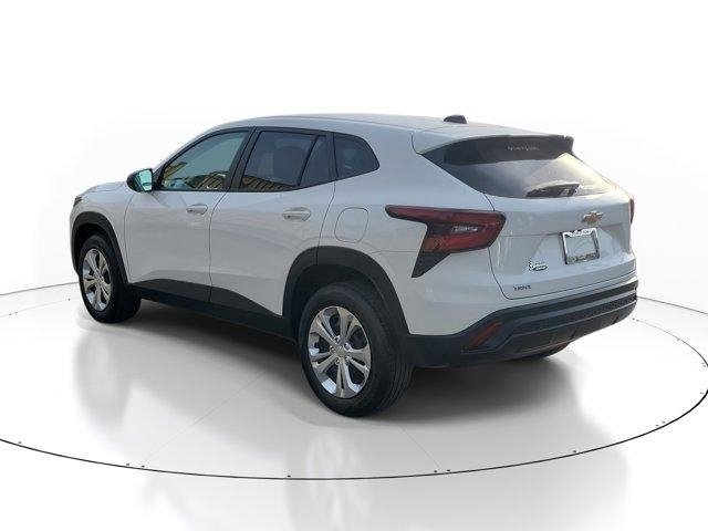 Used 2024 Chevrolet Trax LS image 3