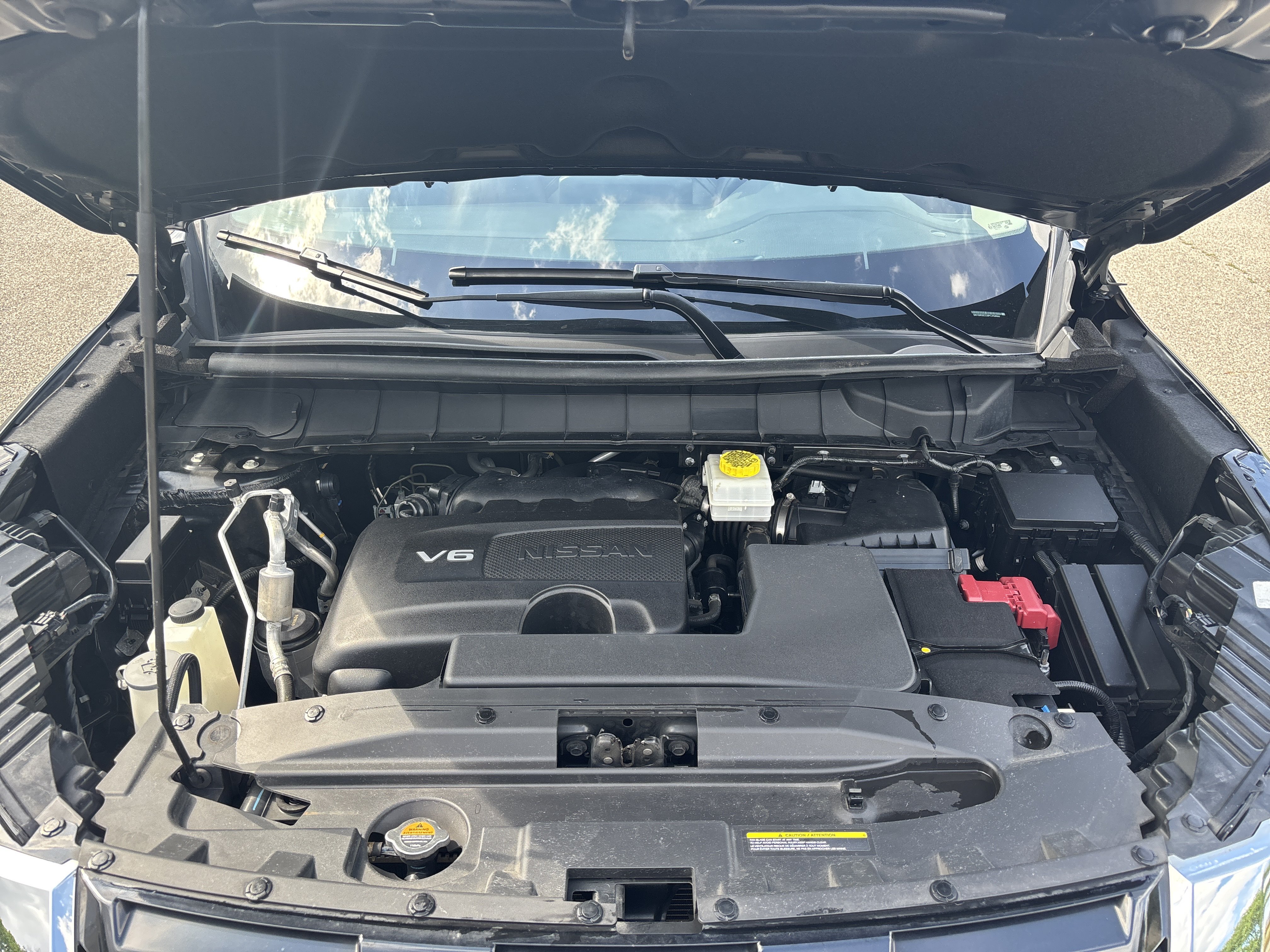 Used 2023 Nissan Pathfinder SL AWD/4WD image 13